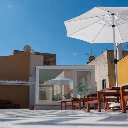 Marina Palace & Terrace Apartment