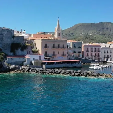 Marina Palace & Terrace *